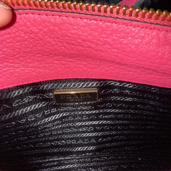 Prada Vitello Phenix Double Zip Crossbody - Picture 9 of 9